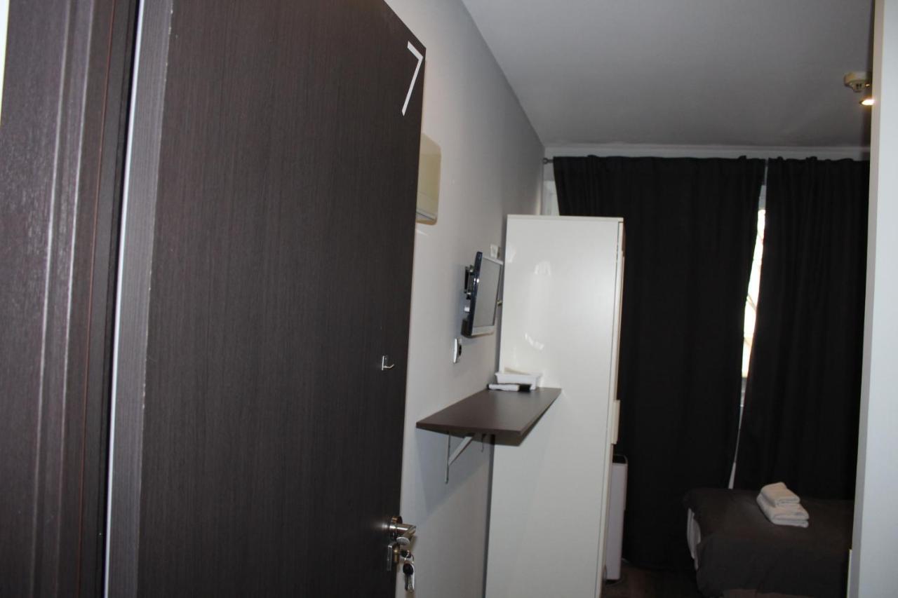Bcn Condal Hostal برشلونة المظهر الخارجي الصورة