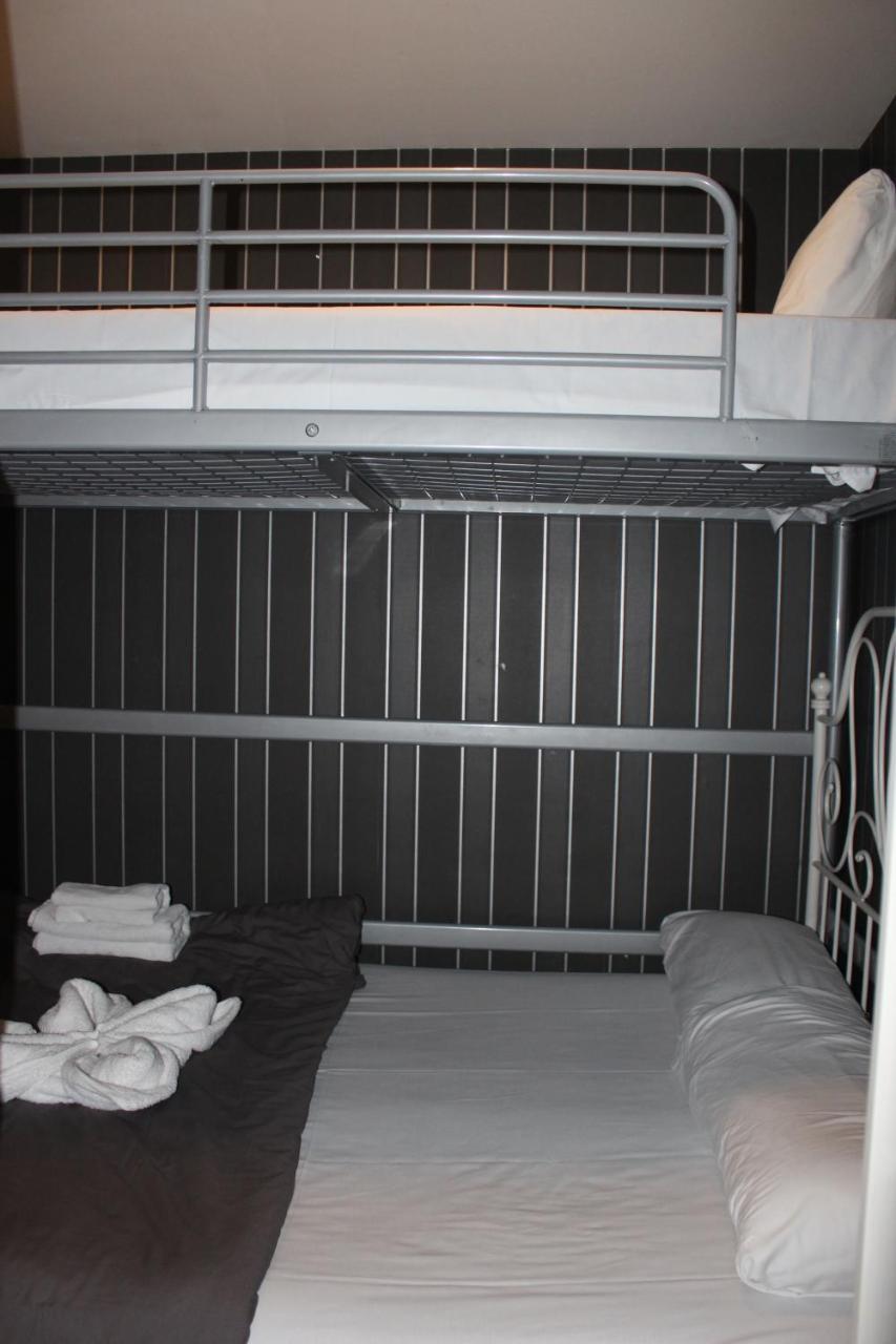 Bcn Condal Hostal برشلونة المظهر الخارجي الصورة