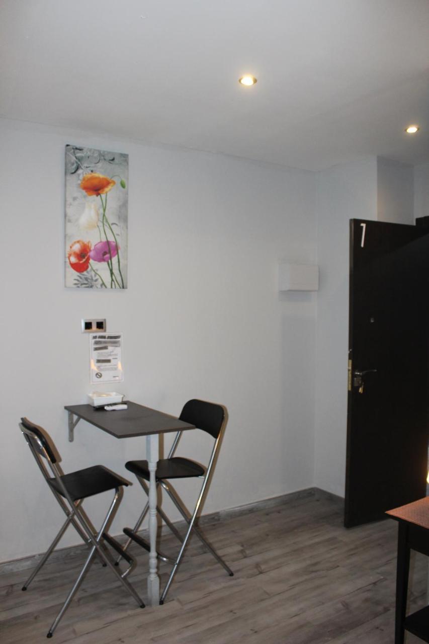 Bcn Condal Hostal برشلونة المظهر الخارجي الصورة