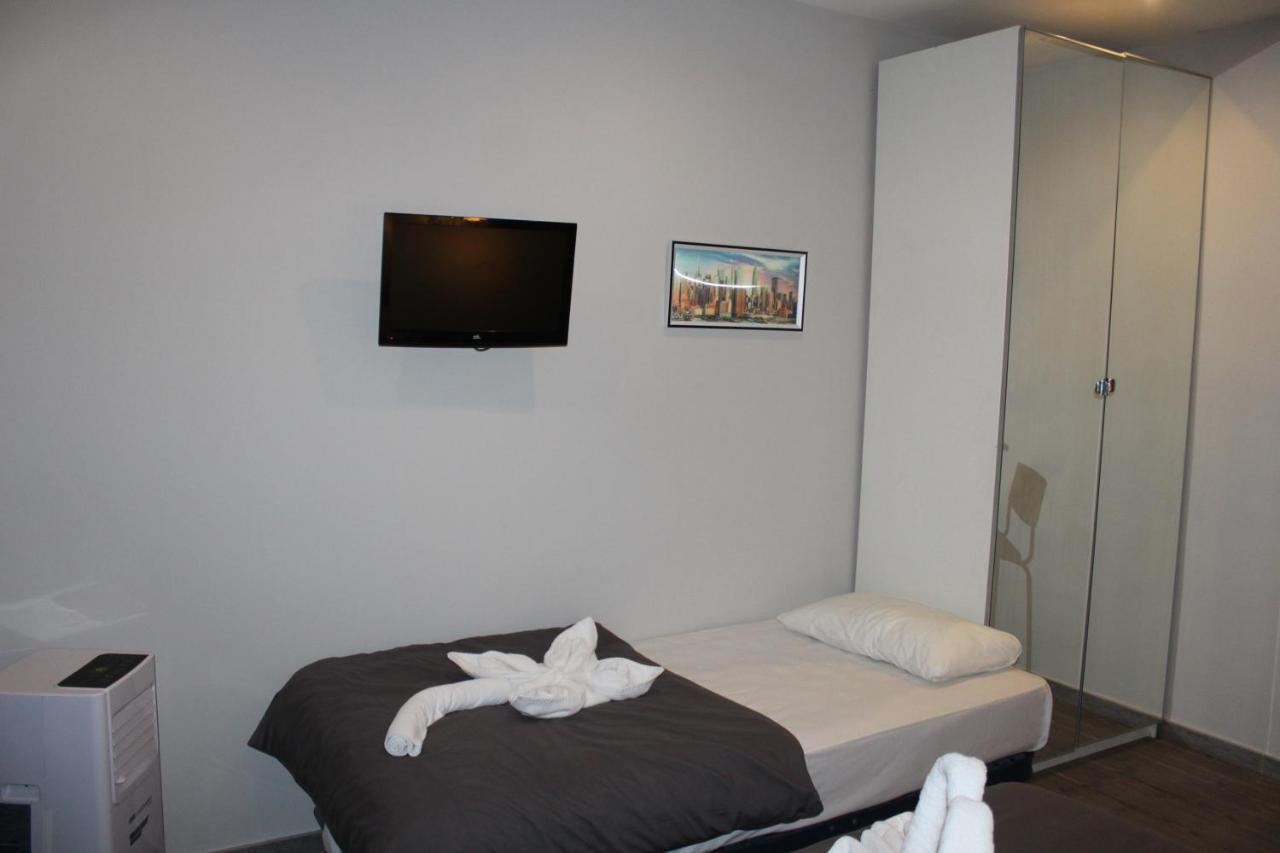 Bcn Condal Hostal برشلونة المظهر الخارجي الصورة