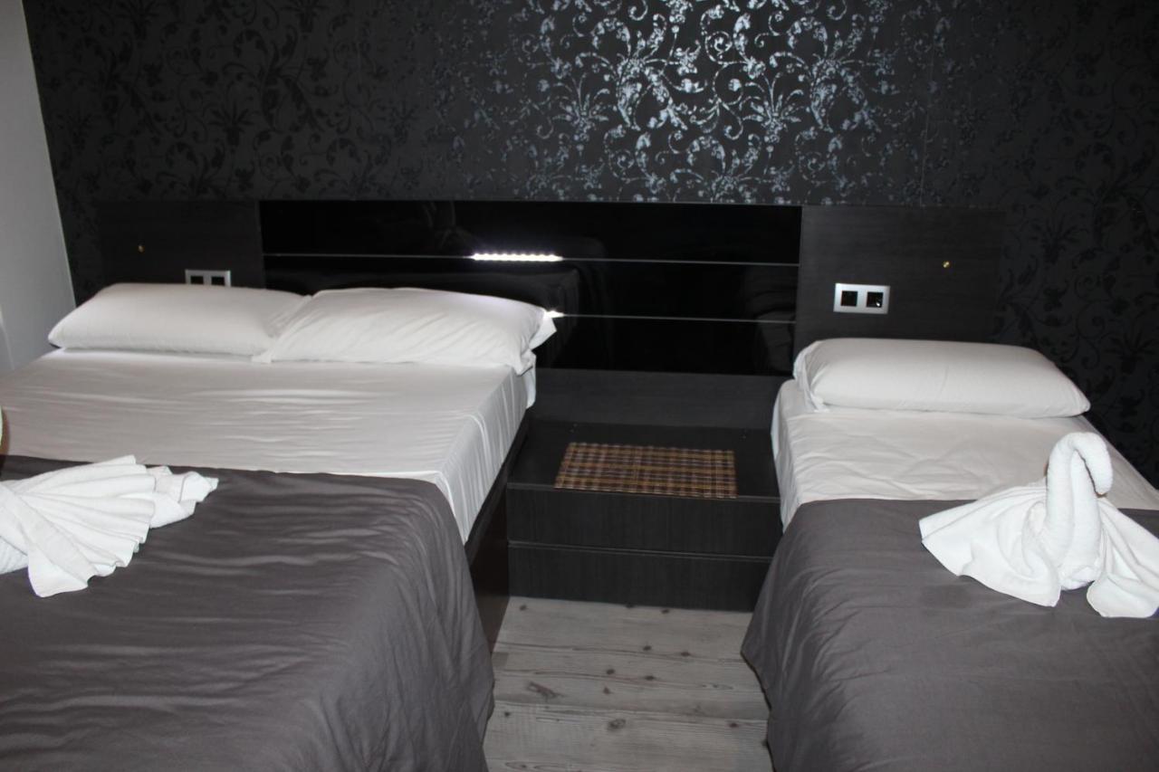 Bcn Condal Hostal برشلونة المظهر الخارجي الصورة