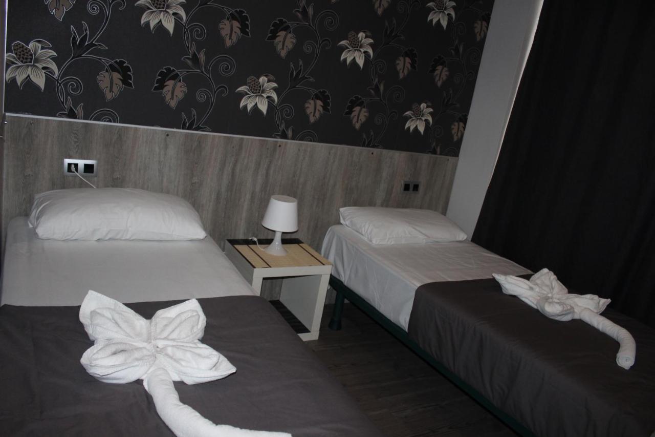 Bcn Condal Hostal برشلونة المظهر الخارجي الصورة