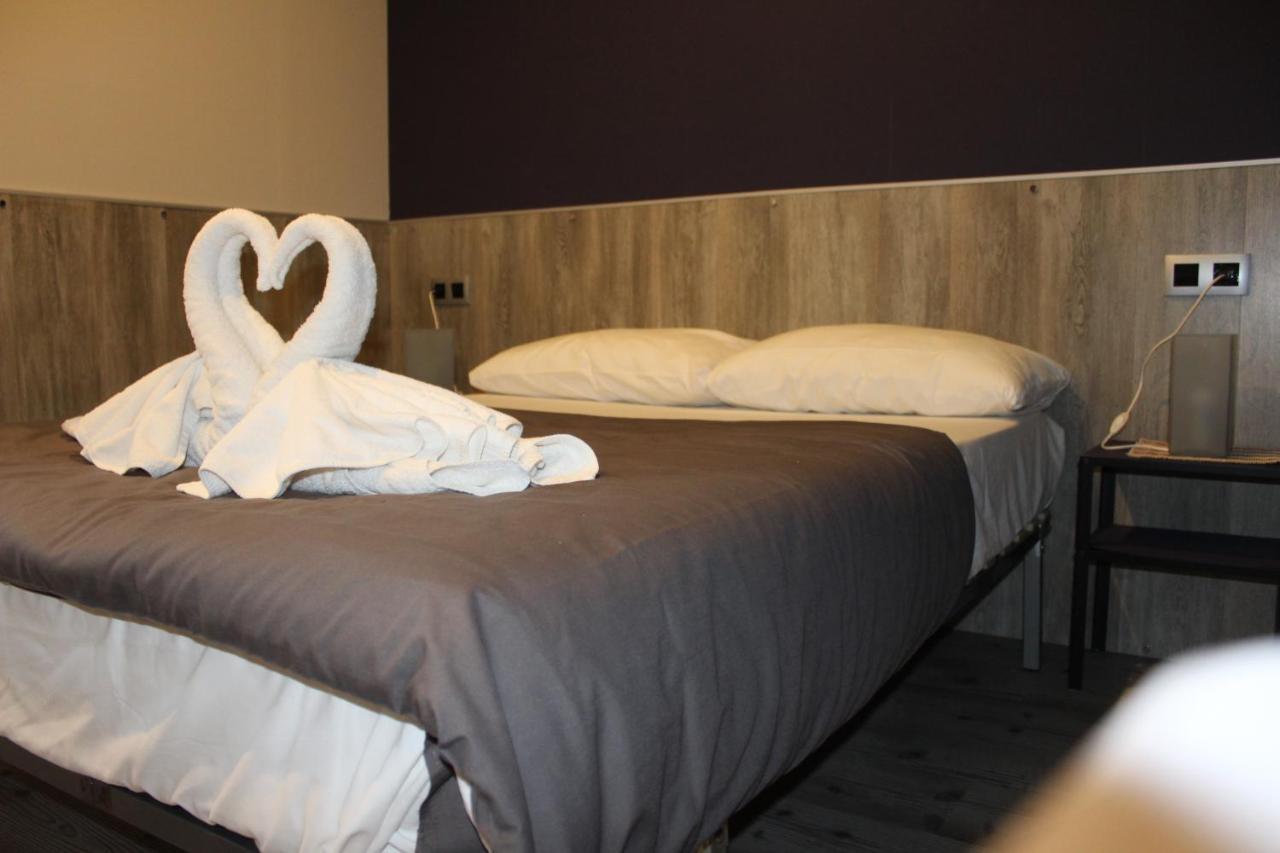 Bcn Condal Hostal برشلونة المظهر الخارجي الصورة