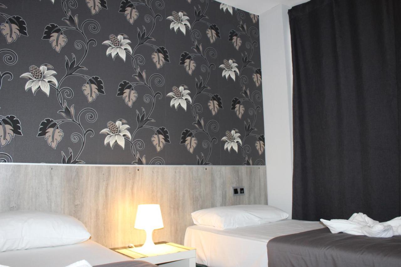 Bcn Condal Hostal برشلونة المظهر الخارجي الصورة