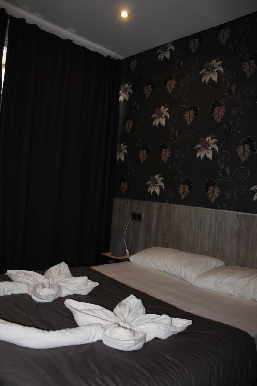 Bcn Condal Hostal برشلونة المظهر الخارجي الصورة