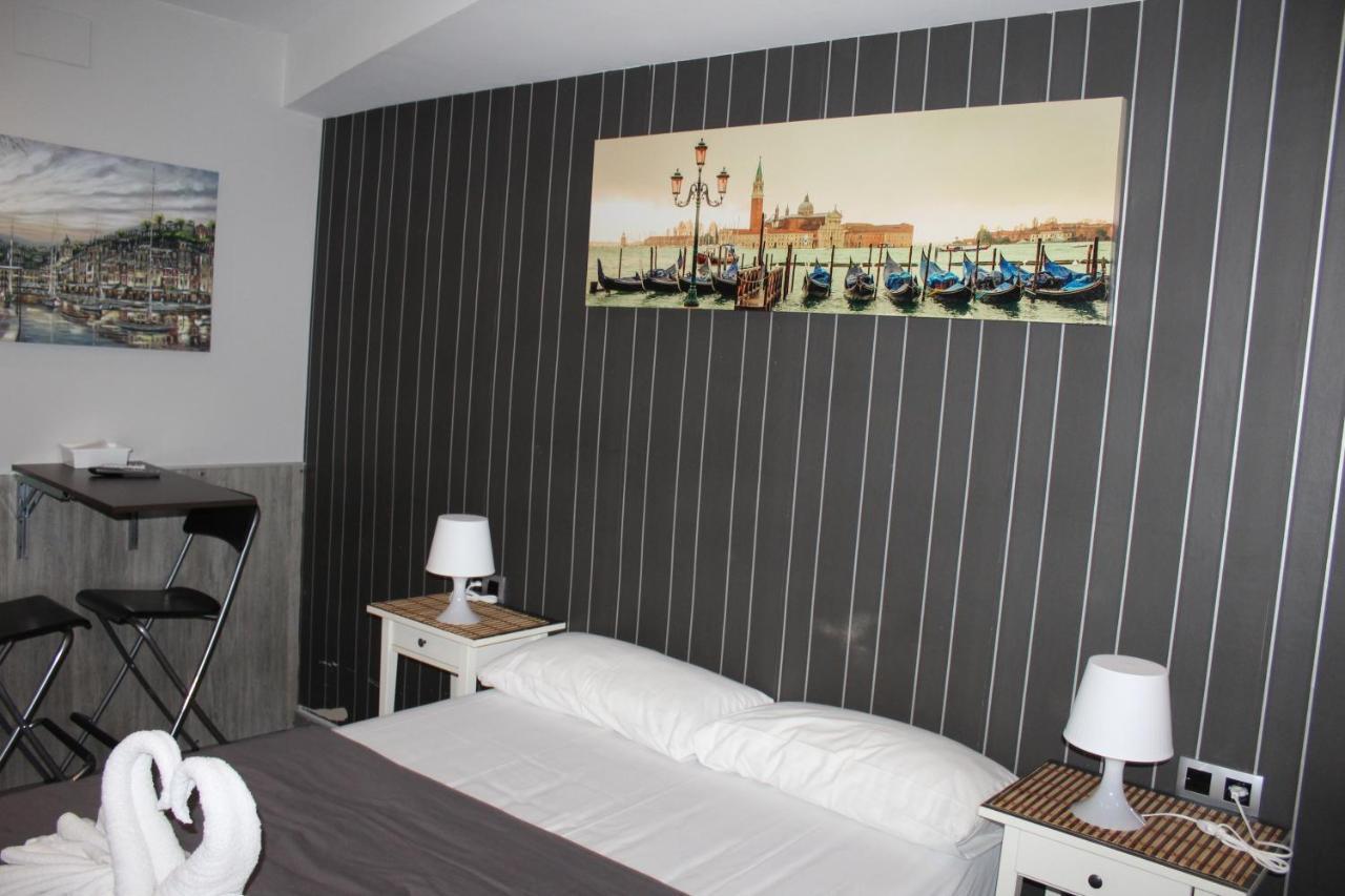 Bcn Condal Hostal برشلونة المظهر الخارجي الصورة