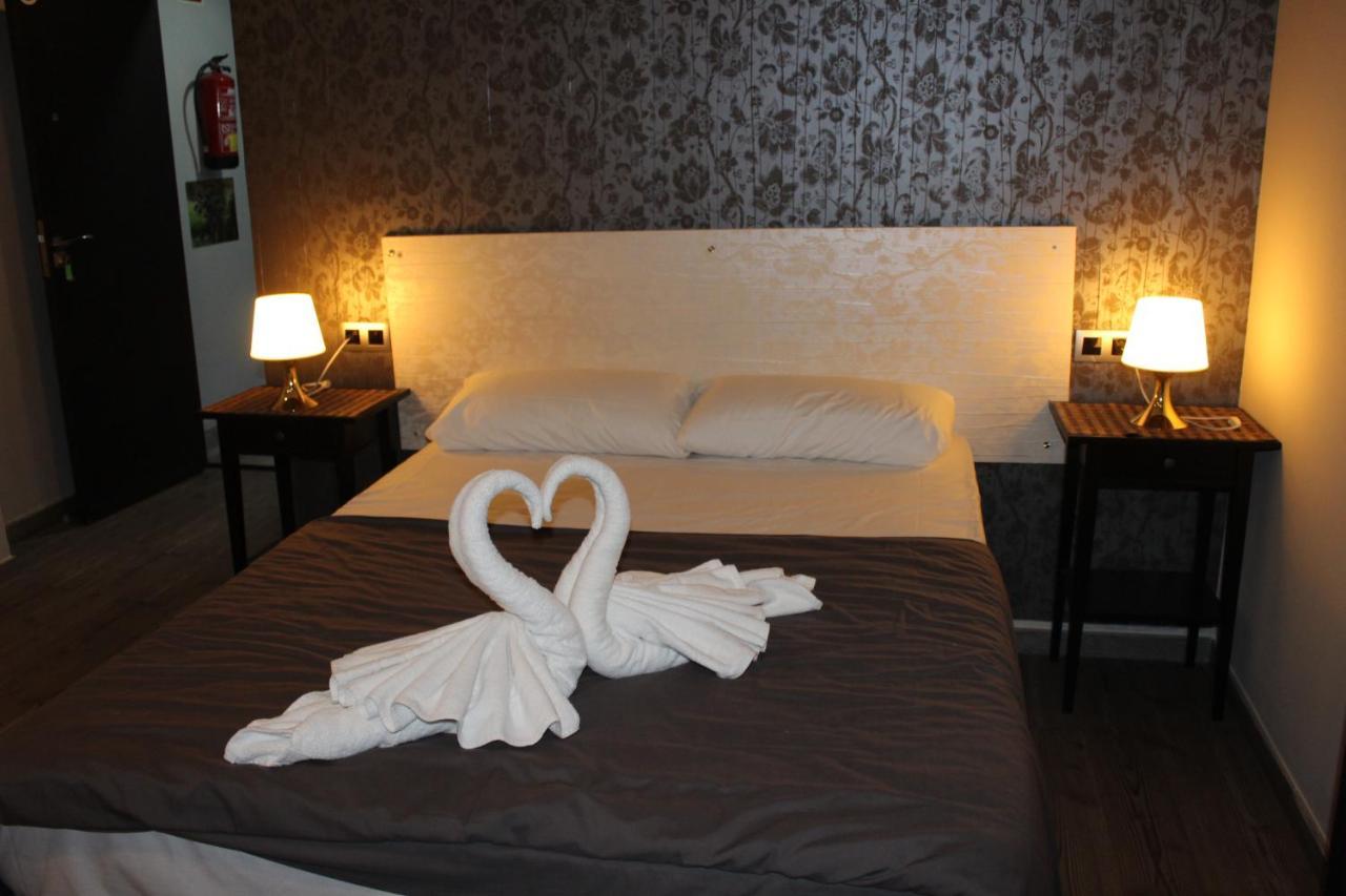 Bcn Condal Hostal برشلونة المظهر الخارجي الصورة